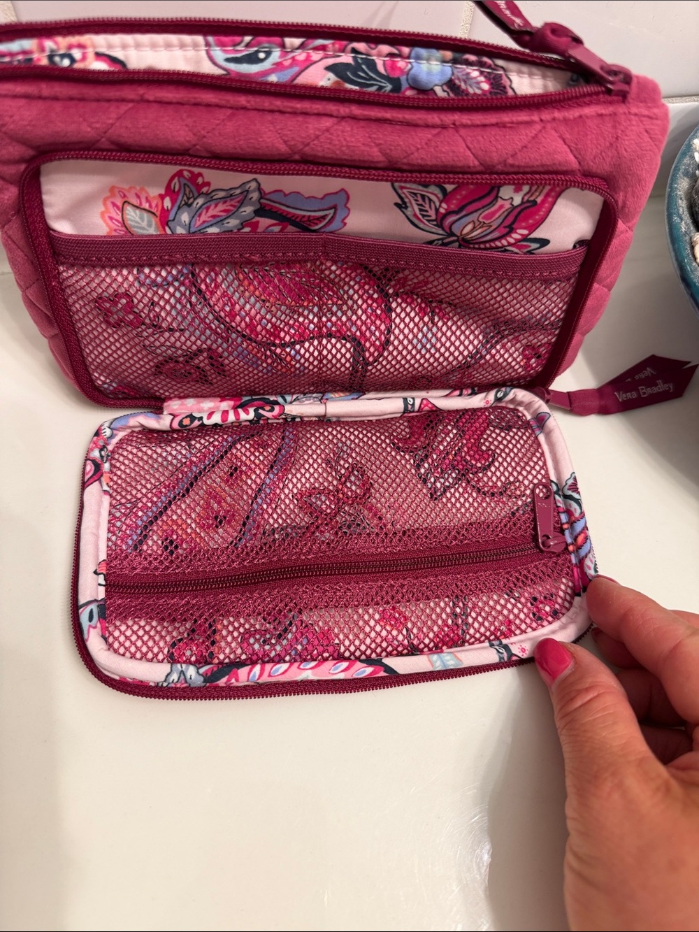 Vera Bradley Magenta Quilted Zip Cosmetic Pouch NWT - Picture 4 of 6